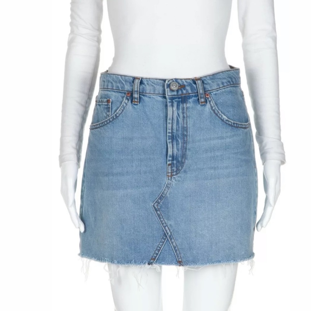 BDG Urban Outfitters blue denim skirt medium mini